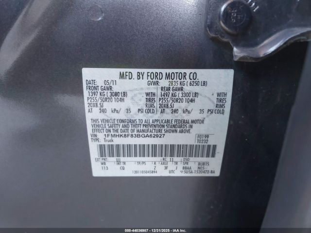 Ford Explorer Limited Image 10