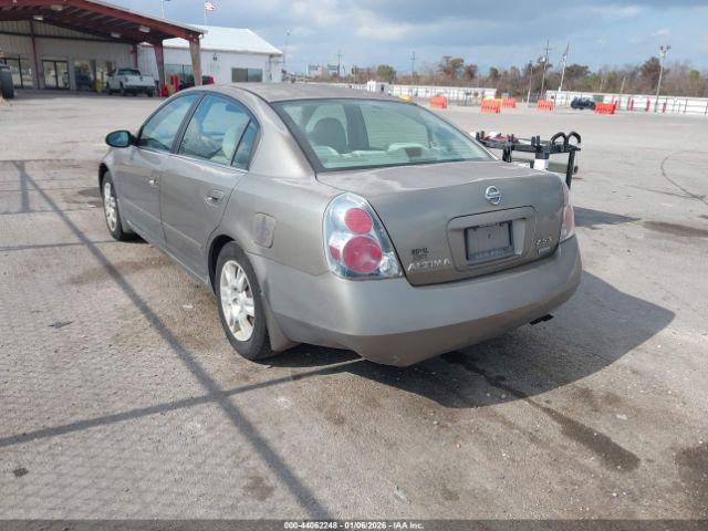 Nissan Altima 2.5 S Image 7