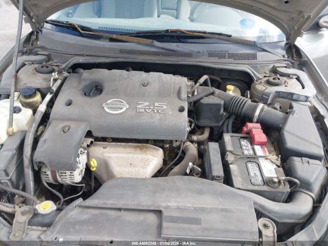 Nissan Altima 2.5 S Image 9