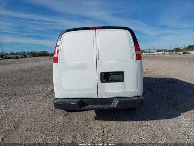 Chevrolet Express Work Van Image 5