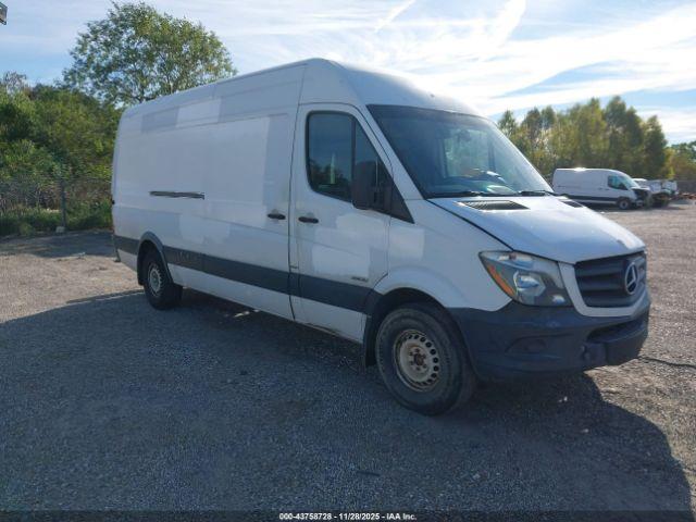  Salvage Mercedes-Benz Sprinter 2500